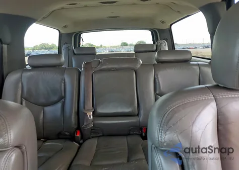 2005 Chevrolet Suburban K1500 from USA, damaged, VIN 3GNFK16Z95G103458